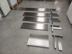 Nástěnná police  116 x 30cm