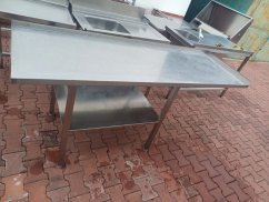 Nerezový pracovní stůl  210 x 70 x 90cm