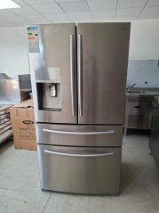 Americká lednice Samsung RF24FSEDBSR