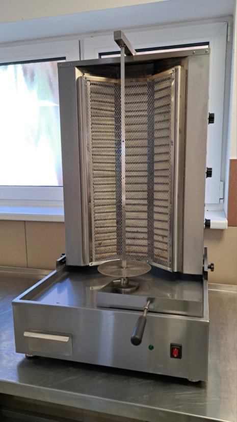 Elektrický gril na gyros a kebab - 3 hořáky