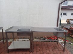 Nerezový stůl s dřezem vpravo 95 x 70 cm s prolisem a policí