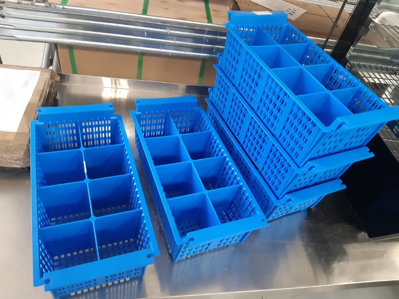 Koš do myčky na příbory