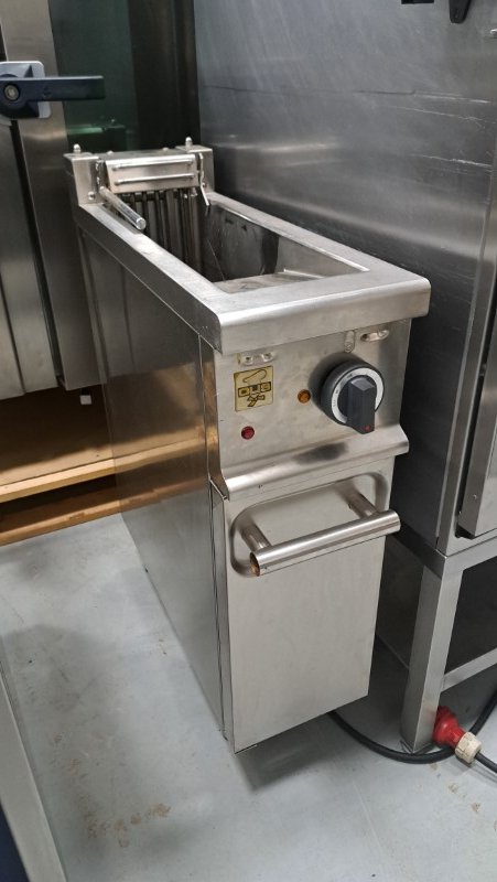 Elektrická fritéza OLIS - 10L