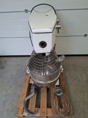 RE 22 Robot univerzální s příslušenstvím 60 litrů ALBA