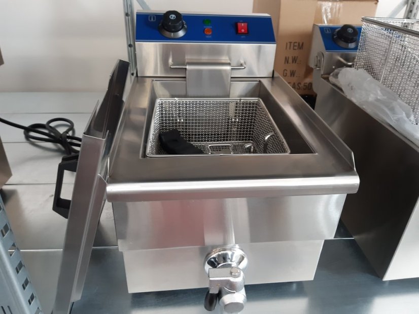 Elektrická fritéza EF-101V