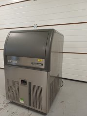 Výrobník ledu – až 39 kg