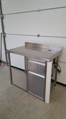 Nerezový pracovní stůl 1050x650x900mm
