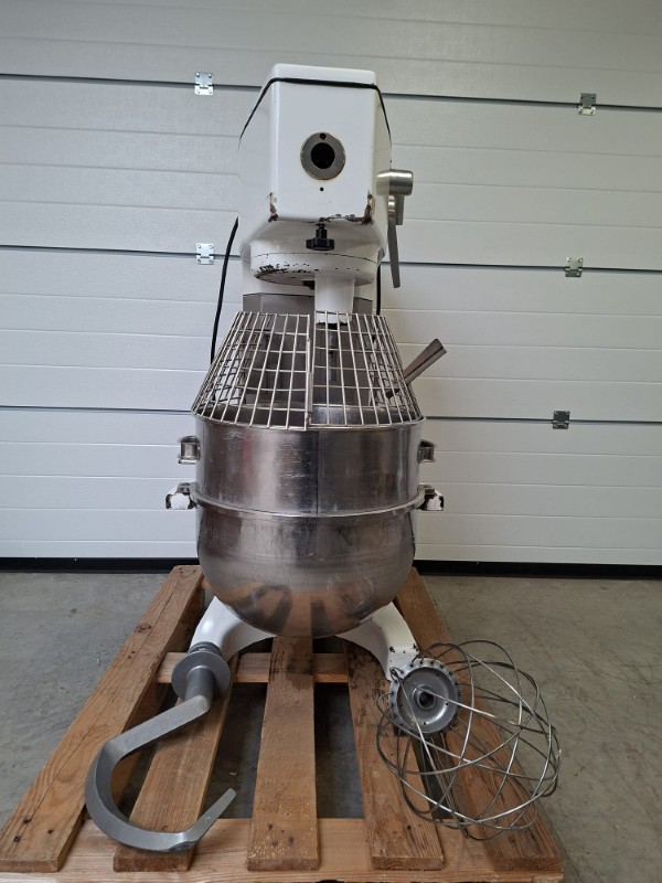 RE 22 Robot univerzální s příslušenstvím 60 litrů ALBA