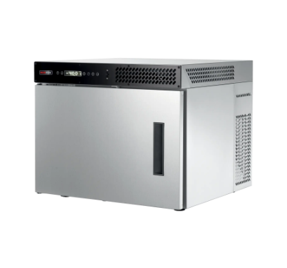 Výrobníky a zásobníky ledu