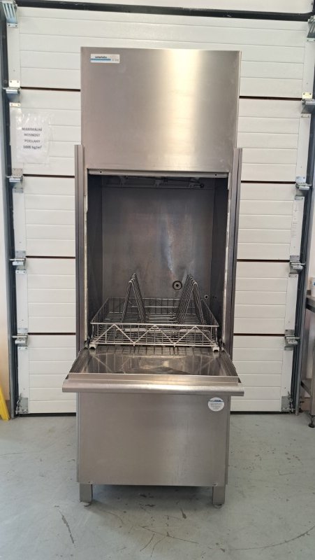 Korbová myčka Winterhalter GS 650