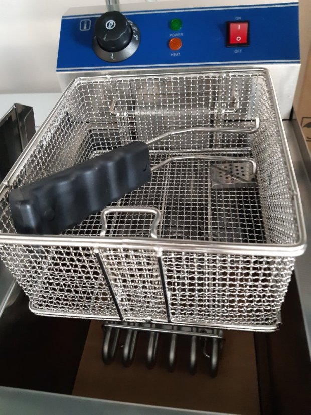 Elektrická fritéza EF-101V